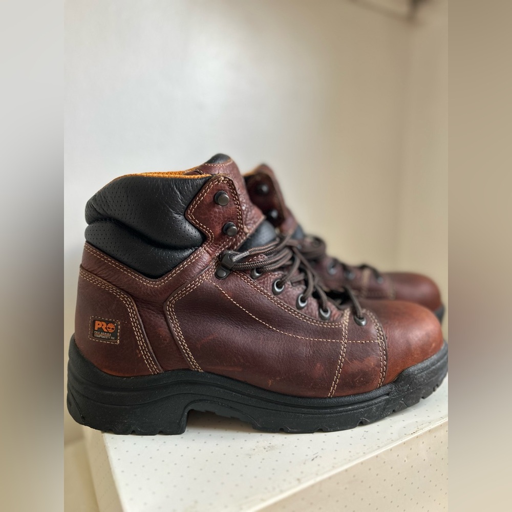 Men’s timberland pro titan safety toe brown work boots size 11M